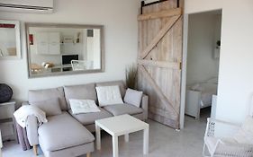 Beautiful Apartment In Front Of Beach, Pool, View